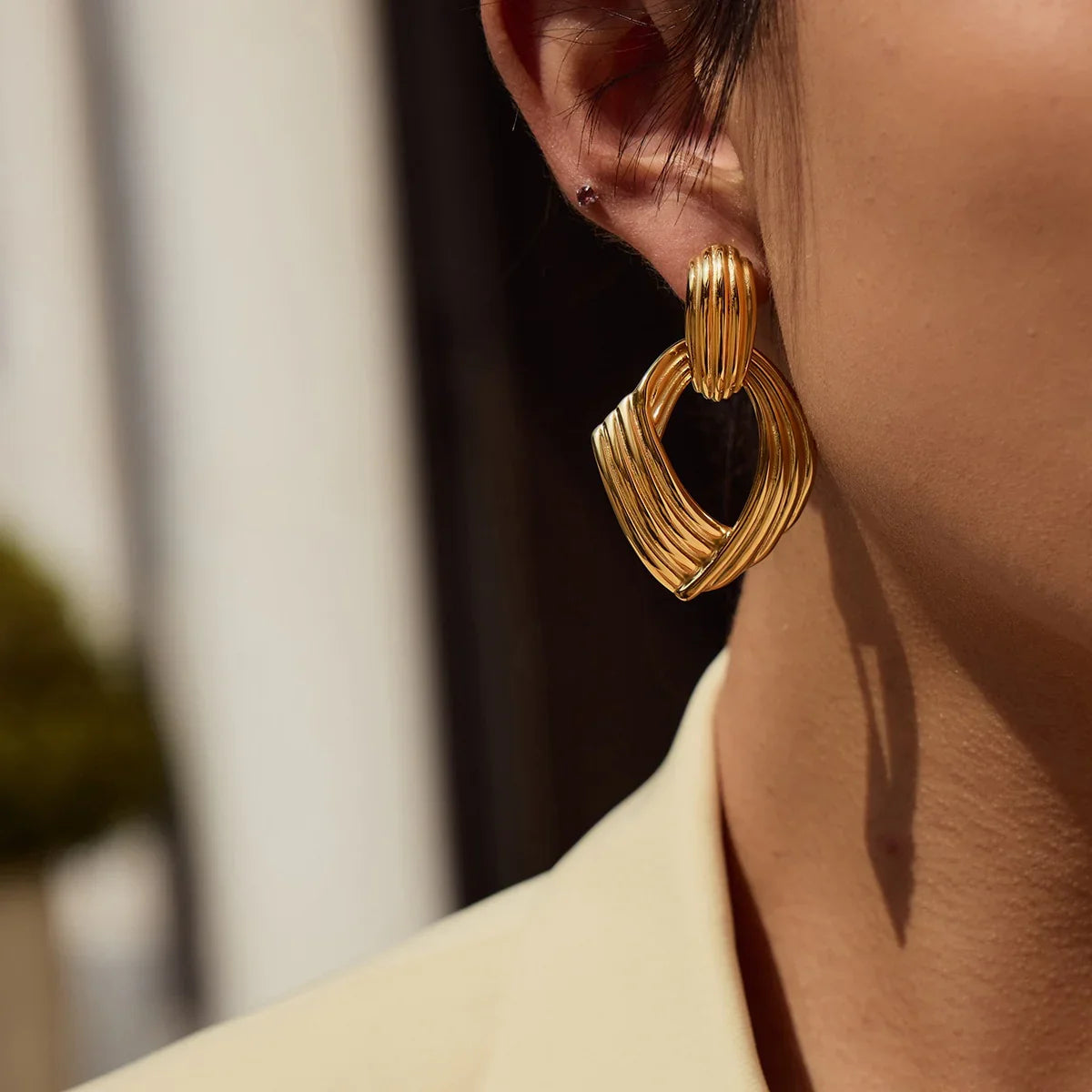 Selma Gold Knot Earrings