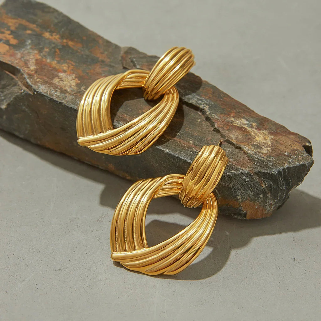 Selma Gold Knot Earrings