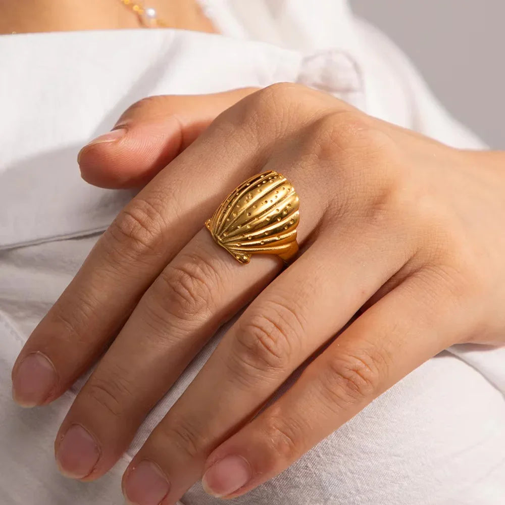 Aloha Gold Seashell Ring